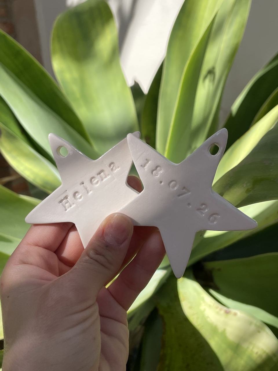 Estrellas de porcelana con nombre y fecha